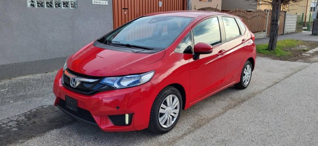 Honda Jazz 1.3 Trend Vezetett Szervizknyv