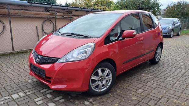 Honda Jazz 1.4 Elegance CVT 98E KM - Navi - AUT...