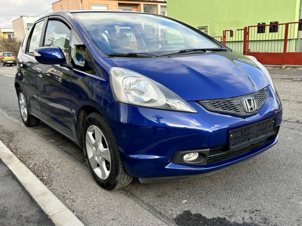 Honda Jazz 1.4 Elegance Friss Mszaki-Szervizknyv