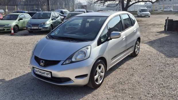 Honda Jazz 1.4 Elegance Keveset futott. friss v...