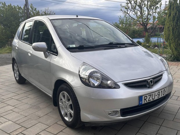 Honda Jazz 1.4 Es My. 2005 Szervizkmyv.Tli-NY...