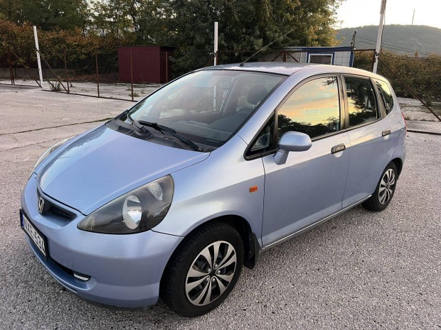 Honda Jazz 1.4 LS Hideg Klíma! Ajándék télikeré...