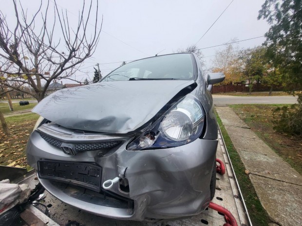 Honda Jazz 1.4 LS My. 2005 Indul!