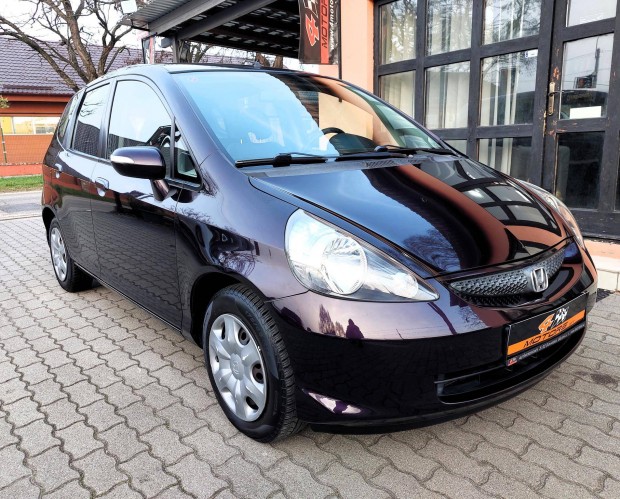 Honda Jazz 1.4 LS My. 2005 Szervizknyv. Digitk...