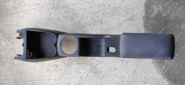 Honda Jazz, gyári könyöklő! 2002-2008 közti jazzekbe jó! Ritka, mint a