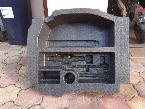 Honda Jazz csomagtart bett elad