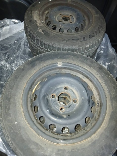 Honda Jazz lemezfelni tligumival (155/80 R13)