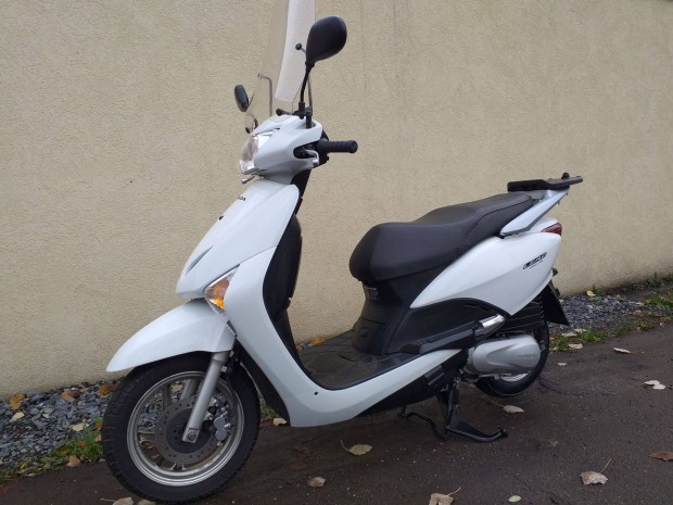 Honda Lead 100/50 4T Szép és jó!