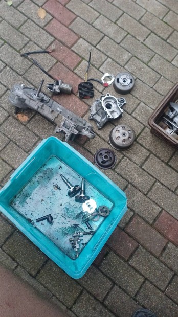 Honda Lead alkatrsz.