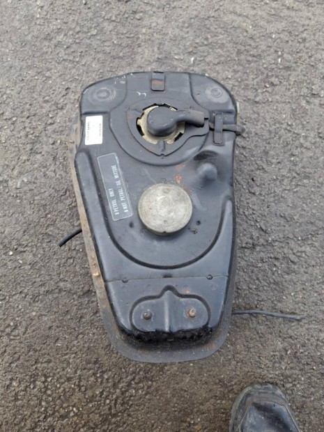 Honda Lead tank 