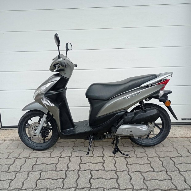 Honda NSC 50 Vision 50 4T Injektoros. Kitűnő mo...