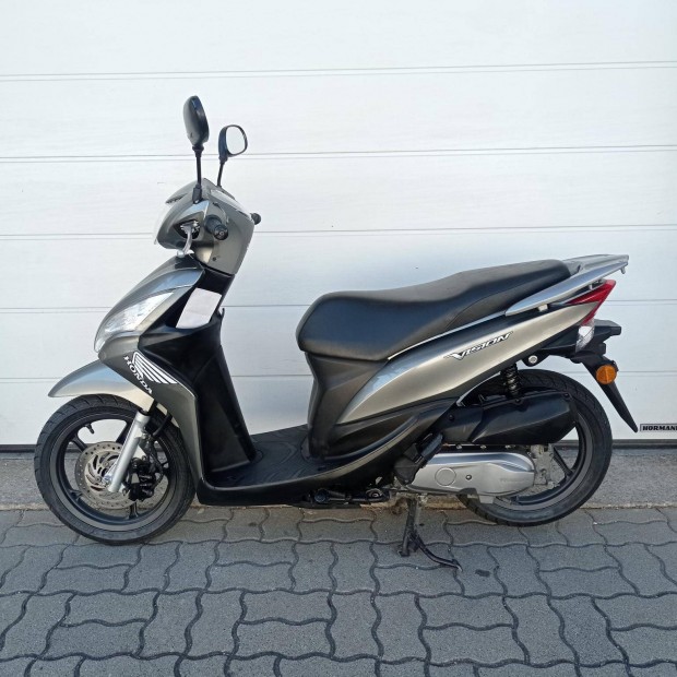 Honda NSC 50 Vision 50 4T Injektoros. Kitűnő mo...