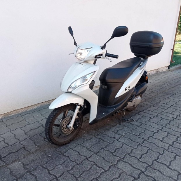 Honda NSC 50 Vision 50 4T Injektoros. Kitn mo...
