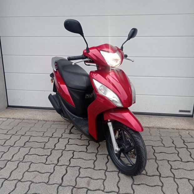 Honda NSC 50 Vision 50 4T Injektoros. jszer!...