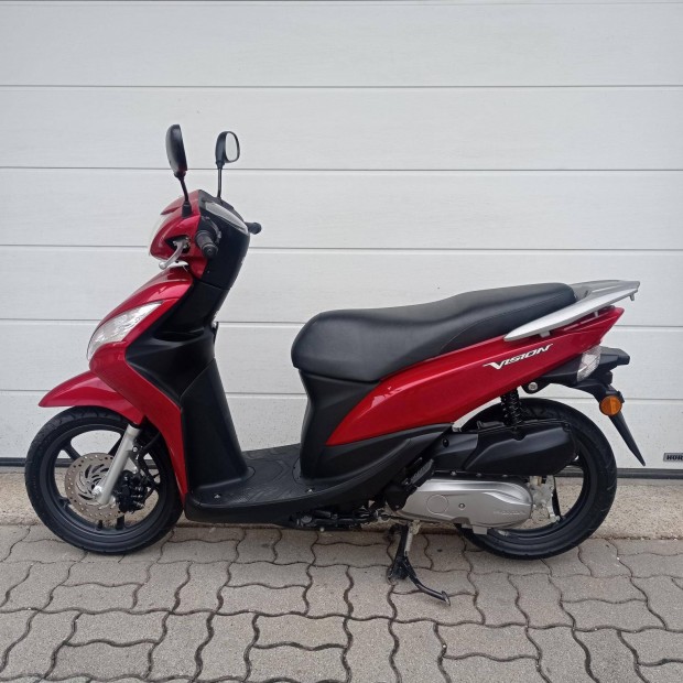 Honda NSC 50 Vision 50 4T Injektoros. Újszerű!...