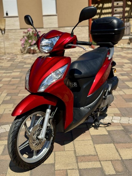 Honda NSC 50 Vision újszerű