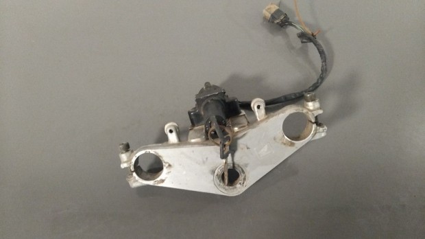 Honda NSR 125 - Gyjtskapcsol s fels villahd
