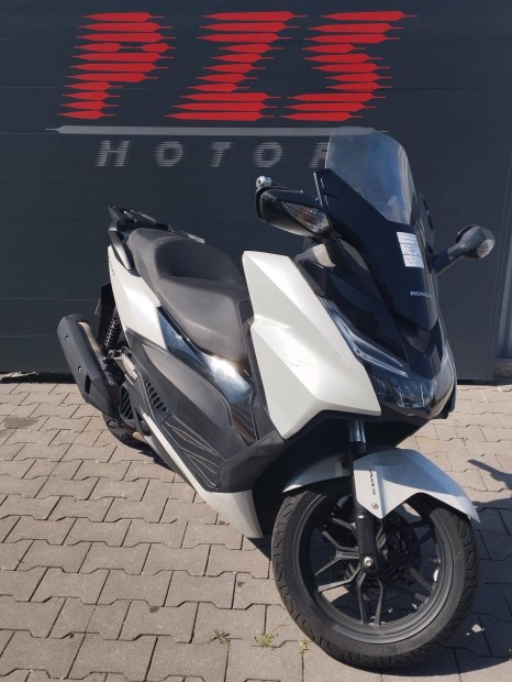 Honda NSS 125 Forza