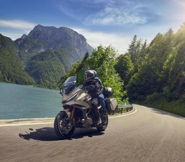 Honda NT1100A Rendelhető