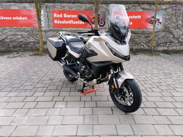 Honda NT 1100 D 3+1 év Írásos Red Baron garanci...