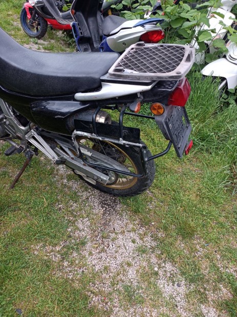 Honda NX 500 doninator oldal konzol eladó.