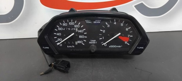 Honda NX 650 Kil�m�ter�ra