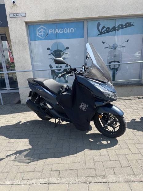 Honda PCX 125 Mo.i/1.-tulaj/fs r!Rengeteg ex...