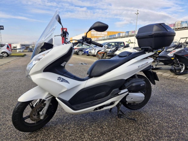 Honda PCX 150 12 H�nap Garancia