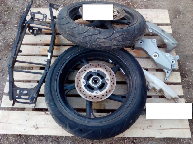 Honda PC 41 alkatrsz maradk alkatrsz , fknyereg