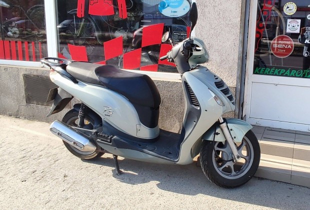 Honda PS125i / SH125i robogó
