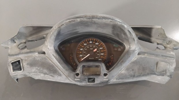 Honda Pantheon 150 - Kilóméteróra
