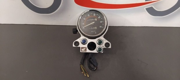 Honda Rebel 125 Kilóméteróra