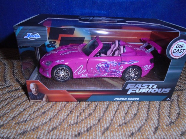 Honda S2000 1/32 makett aut