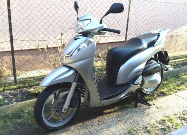 Honda SH 300 Alkatrszek