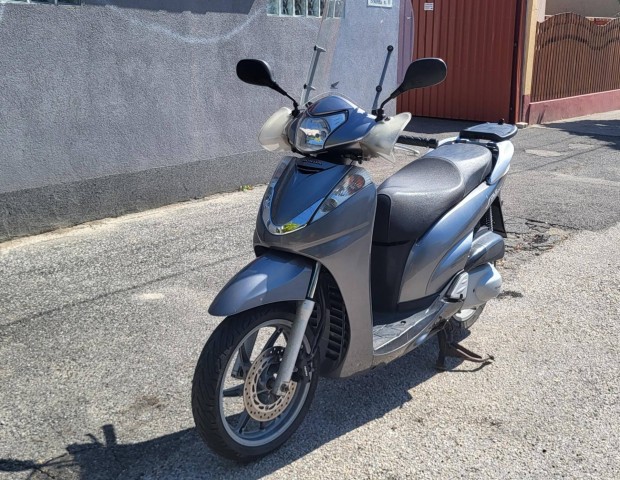 Honda SH 300 'AI603