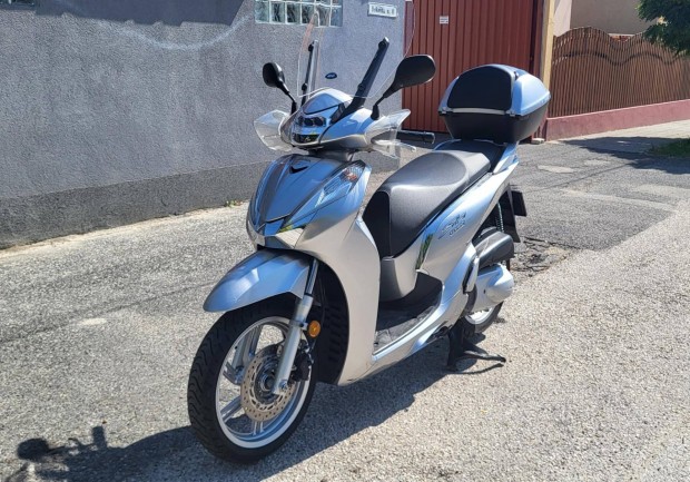 Honda SH 300 'AJ217