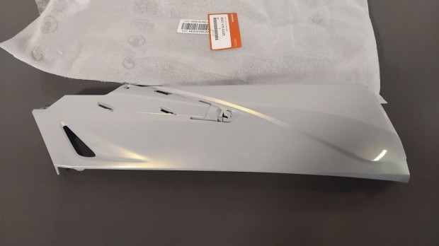 Honda SH 350 - Jobb oldalidom - 64321-K1W-DJ0ZE - Új