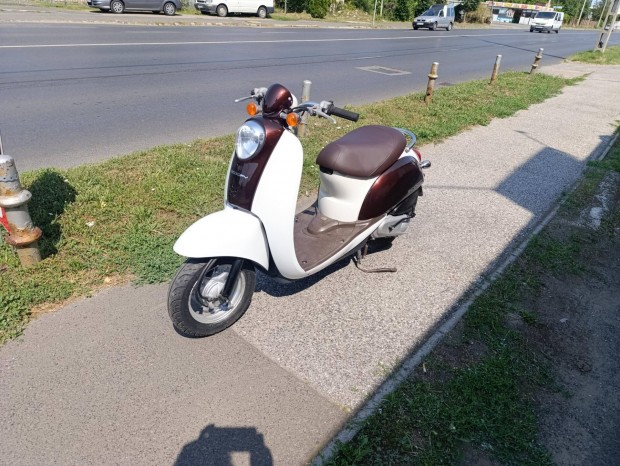Honda Scoopy 4t karbis