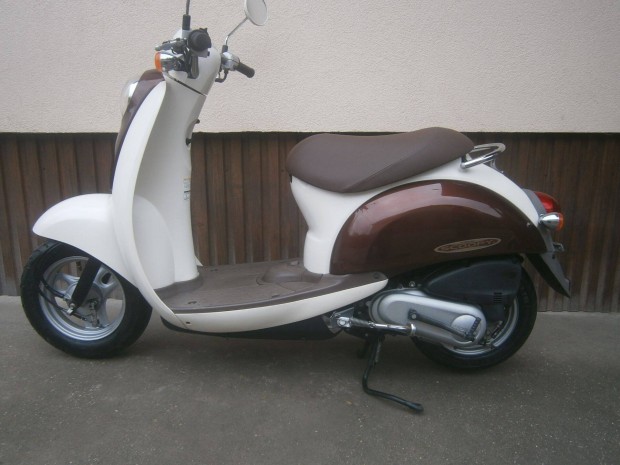 Honda Scoopy megkmlt llapotban hzhoz is