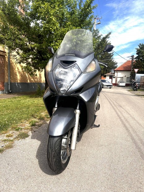 Honda Silver Wing 600