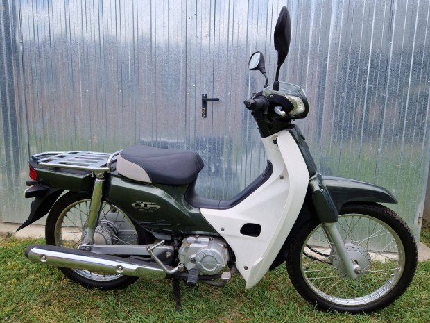 Honda Super CUB robog