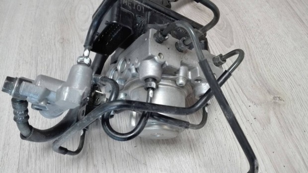Honda Swt 600 14' abs kocka 2034