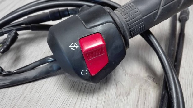 Honda Swt 600 14' jobb kormánykapcsoló 2015