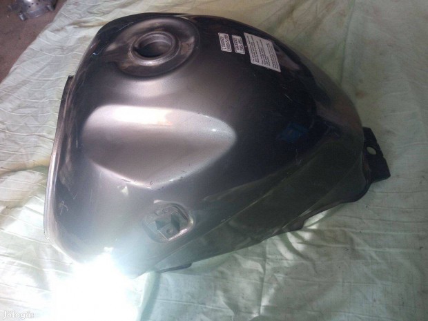 Honda Transalp 650 tank