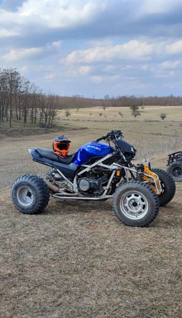 Honda VF750 quad