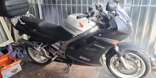 Honda VFR 750