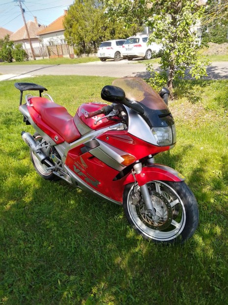 Honda VFR 750