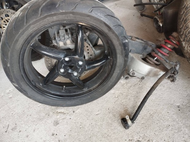 Honda VFR 750 RC 36 2 egykarú komplett hátsó futómű