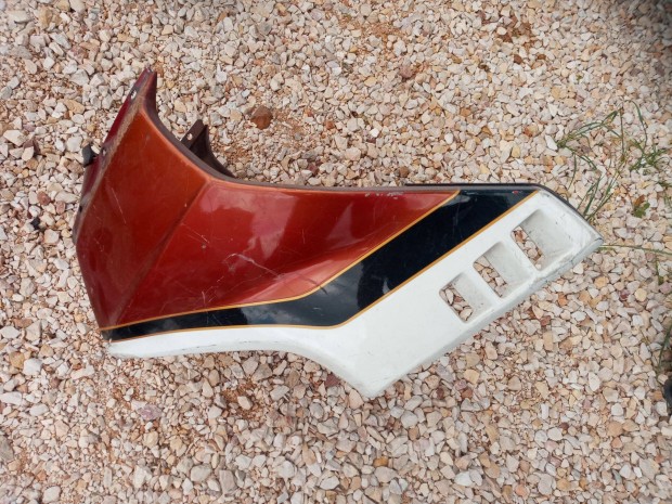 Honda VF 500 alkatrész, blokk alkatrészek fejidom