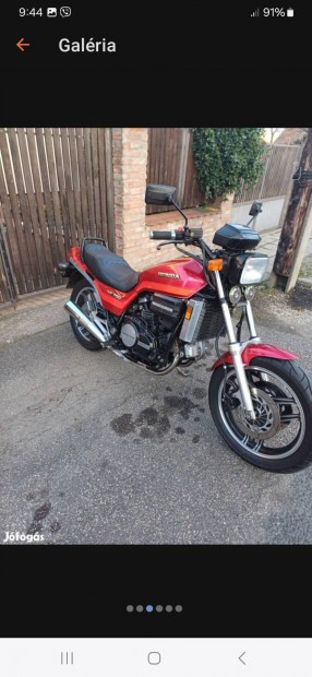 Honda VF 750 Sabre alkatrsznek.